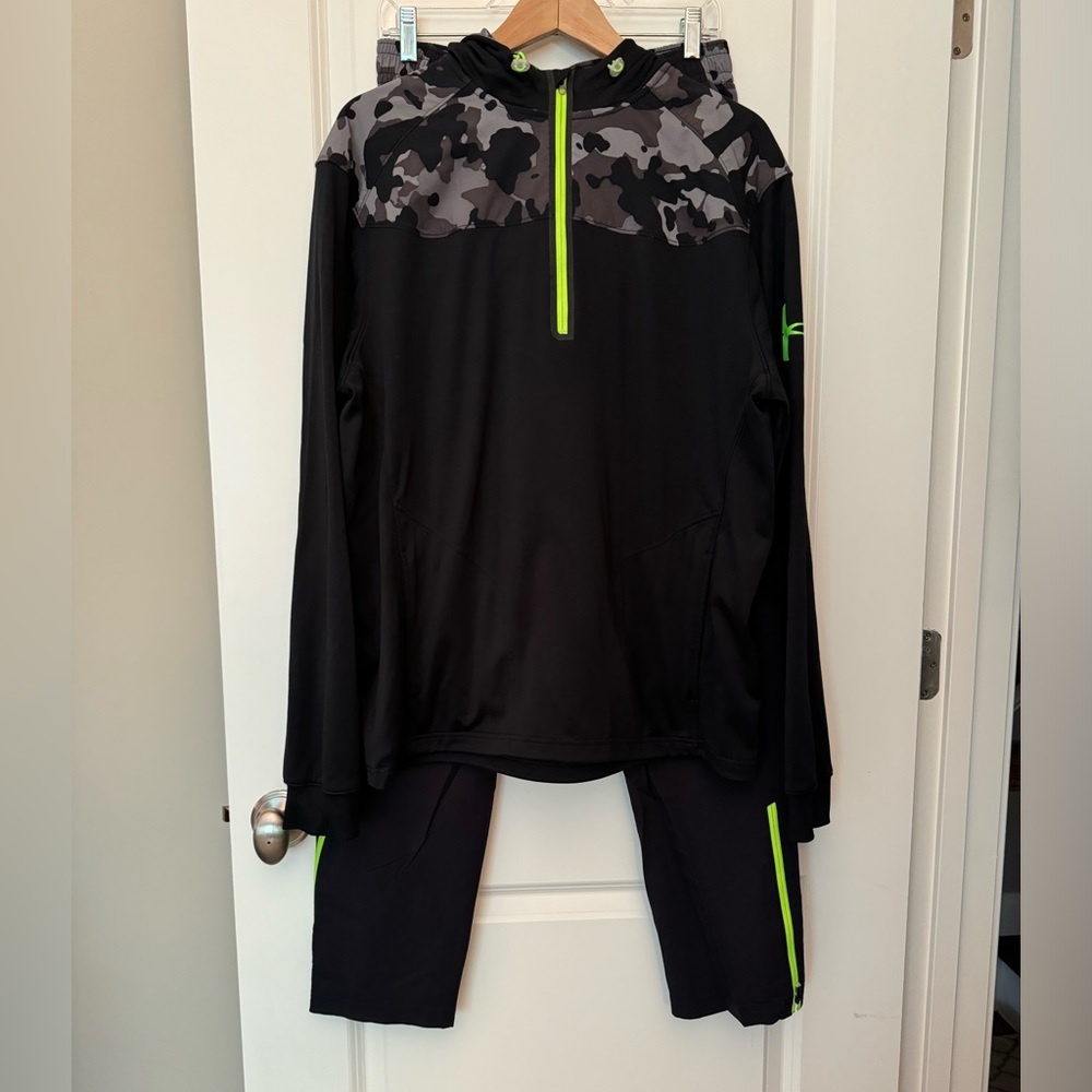 Under Armour track suit
